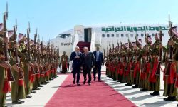 رئيس الجمهورية يصل إلى عمان في زيارة رسمية